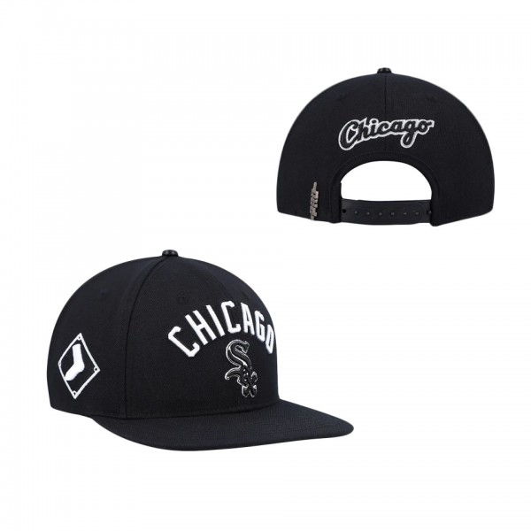 Men's Chicago White Sox Pro Standard Black Stacked Logo Snapback Hat