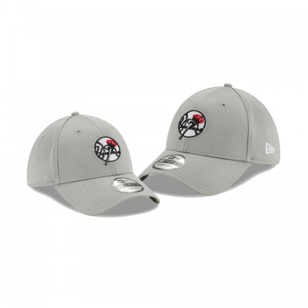 Men's Yankees Clubhouse Gray 39THIRTY Flex Hat