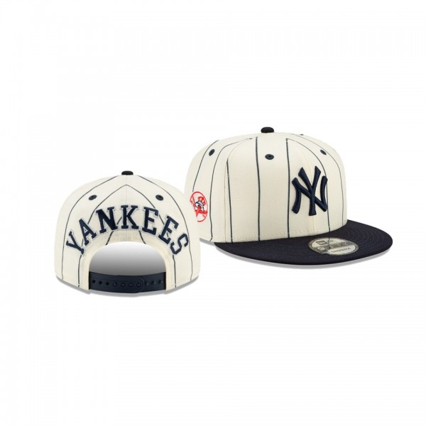 Men's New York Yankees Pinstripe White 9FIFTY Snapback Hat