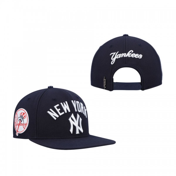 Men's New York Yankees Pro Standard Navy Stacked Logo Snapback Hat