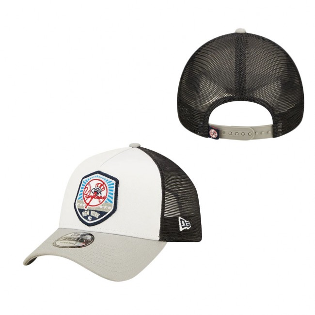 Men's New York Yankees White Gray Fresh A-Frame 9FORTY Trucker Snapback Hat